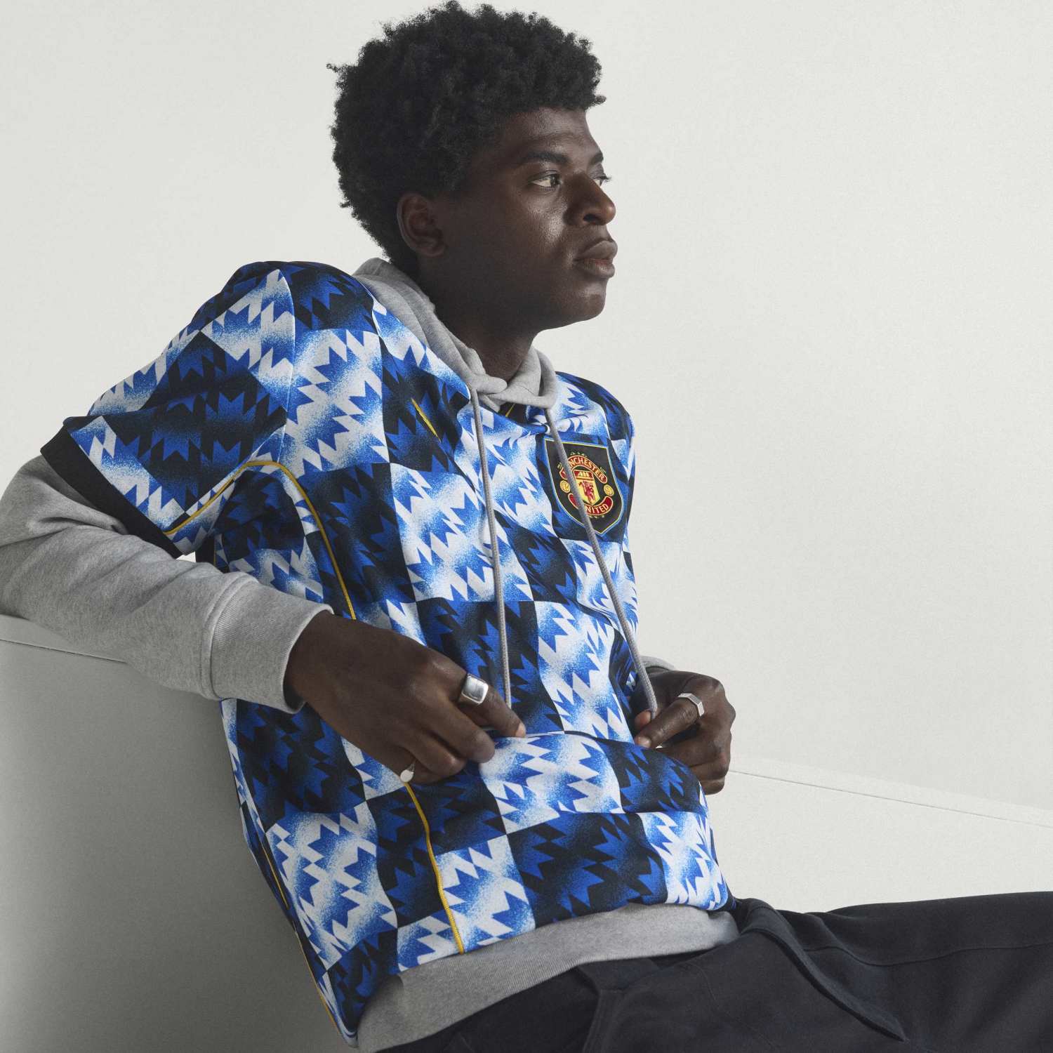 Manchester United 25/26 Lifestyle Jersey - Mens - Image 2