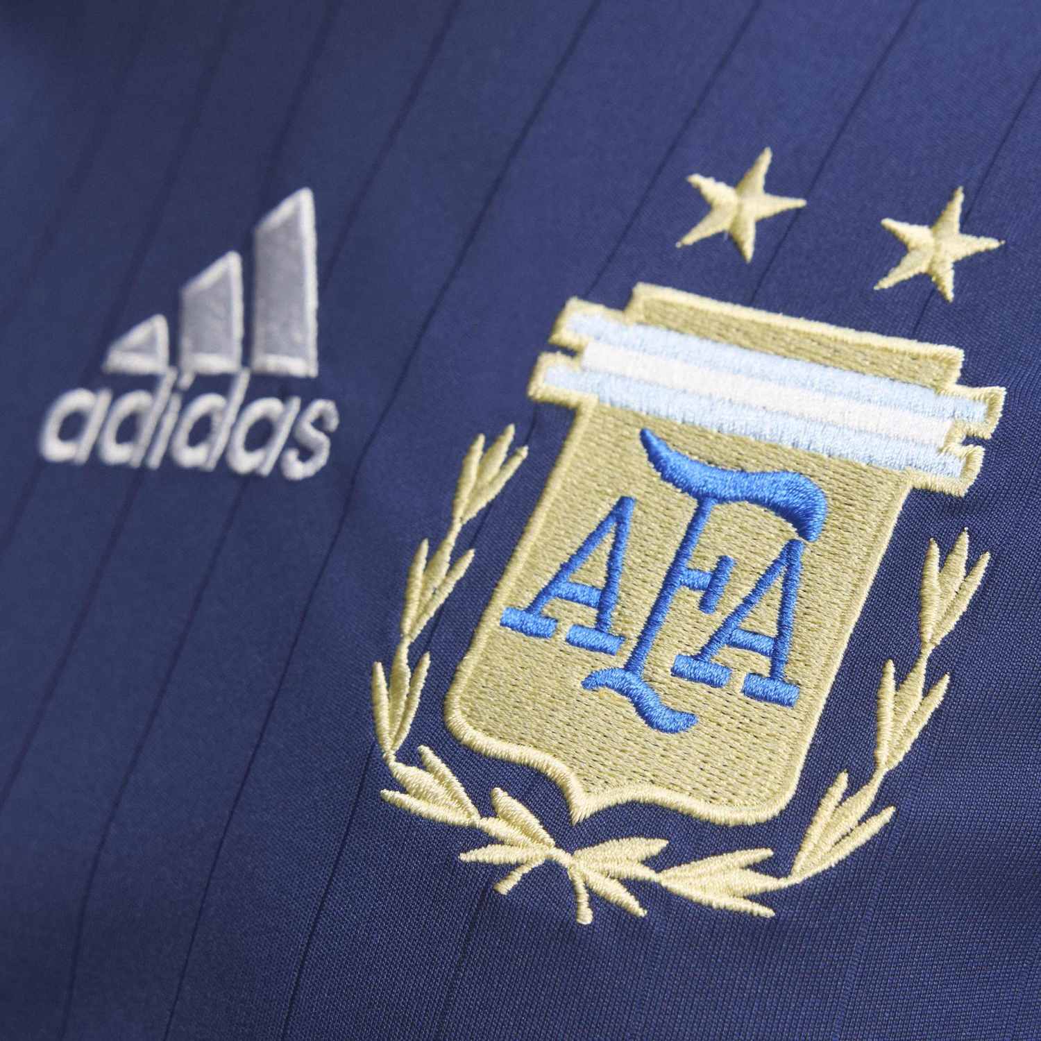 Argentina Bringback Messi Jersey - Womens - Image 6